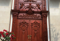 Thiết Kế - Thi Công Cửa Chính Vòng MC04 Gõ Đỏ