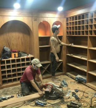 Thiết Kế Và Thi Công Hầm Rượu Gõ Đỏ Vip Đẳng Cấp