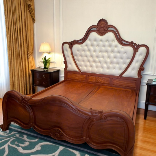 Giường Louis Đầu Nệm Vip 